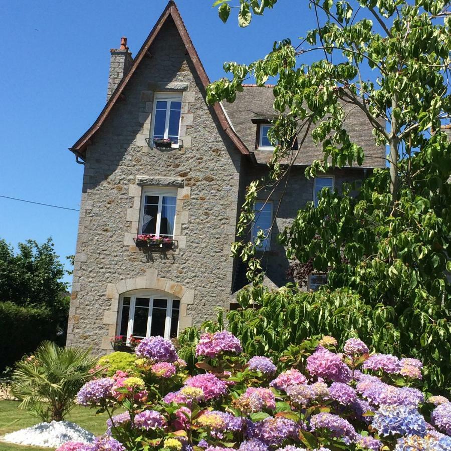 Le Clos Saint-Brice Les Portes du Coglais Exterior foto